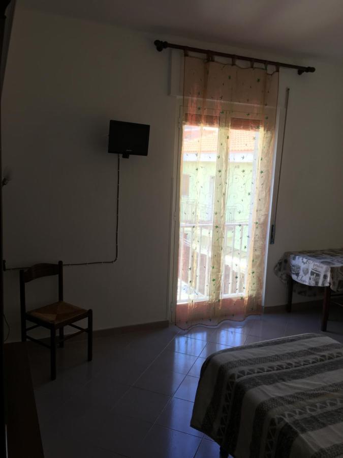 Appartamento Miramare, 2 Camere, Cucina, Bagno, Ventimiglia Exterior foto
