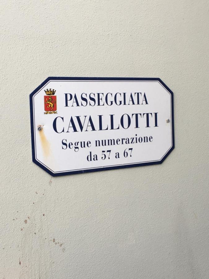 Appartamento Miramare, 2 Camere, Cucina, Bagno, Ventimiglia Exterior foto
