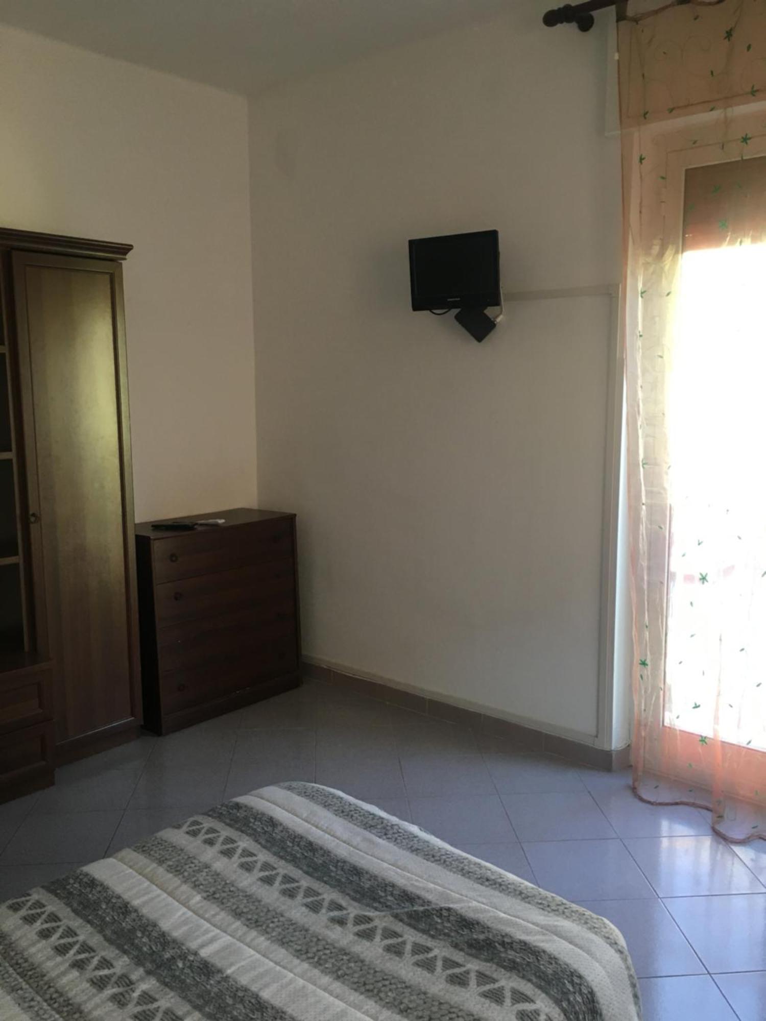Appartamento Miramare, 2 Camere, Cucina, Bagno, Ventimiglia Exterior foto